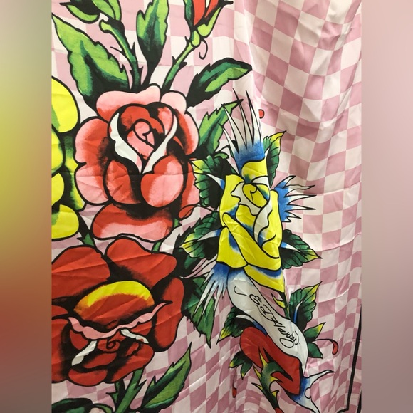 Ed Hardy pink white checkered iconic Ed Hardy red rose florals scarf shawl new - Picture 7 of 15